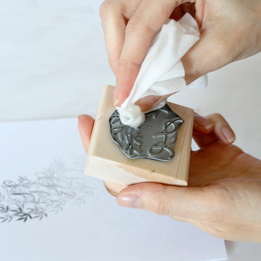 Cleaning A Custom Rubber Stamp With Baby Wipe | How To Clean A Rubber Stamp | Heirloom Seals