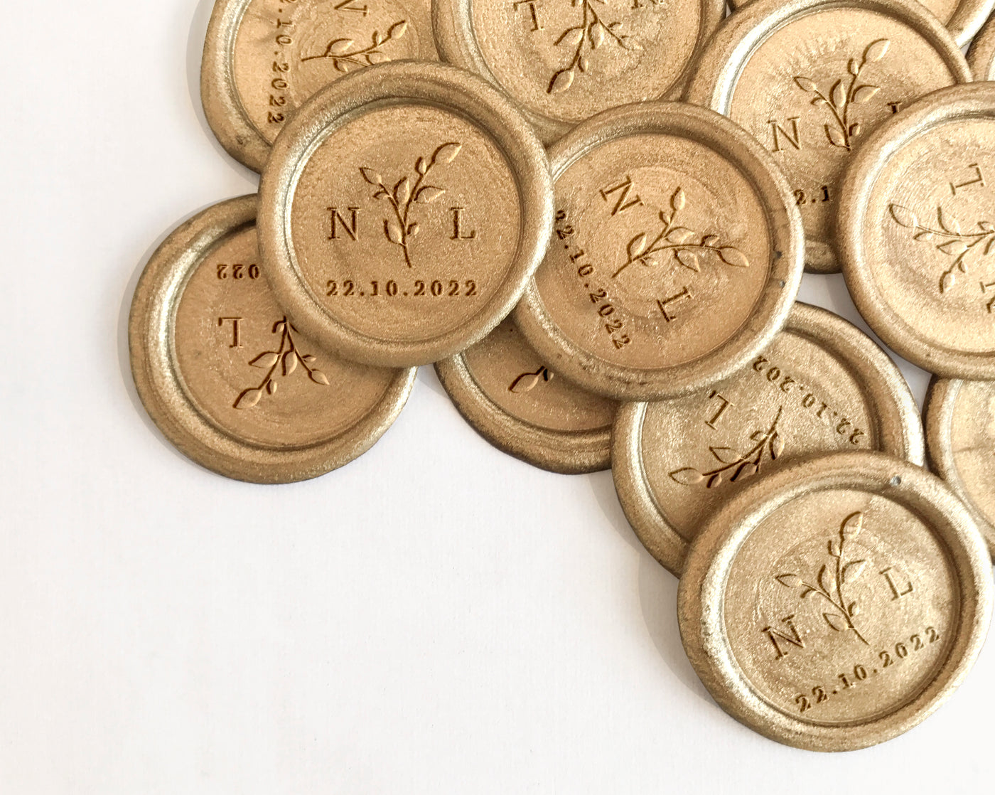 Annabelle Botanical Classic Monogram Gold Wax Seals | Custom Wax Stamp for Fine Art Wedding Stationery Envelope Invitations & Brand Packaging Embellishments for Gifts | Heirloom Seals