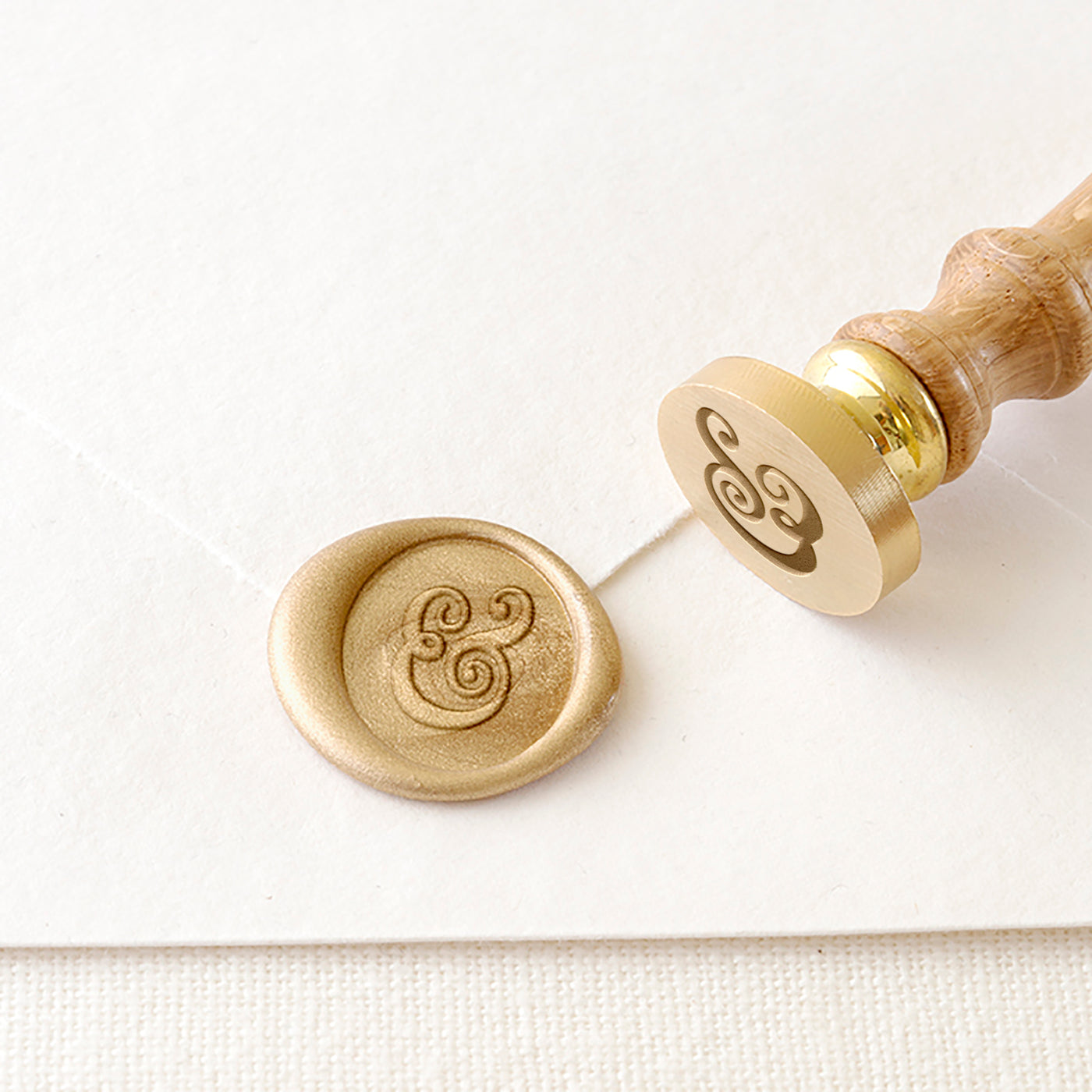 'Georgina' Ampersand Embellishment Gold Self-Adhesive Wax Seals For Fine Art Wedding Invitations | Heirloom Seals