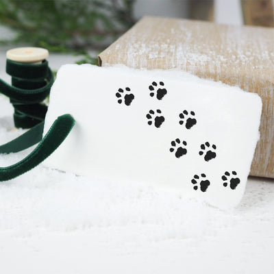 PAW PRINTS IN SNOW RUBBER STAMP | 'BELIEVE' CHRISTMAS COLLECTION | HEIRLOOM SEALS