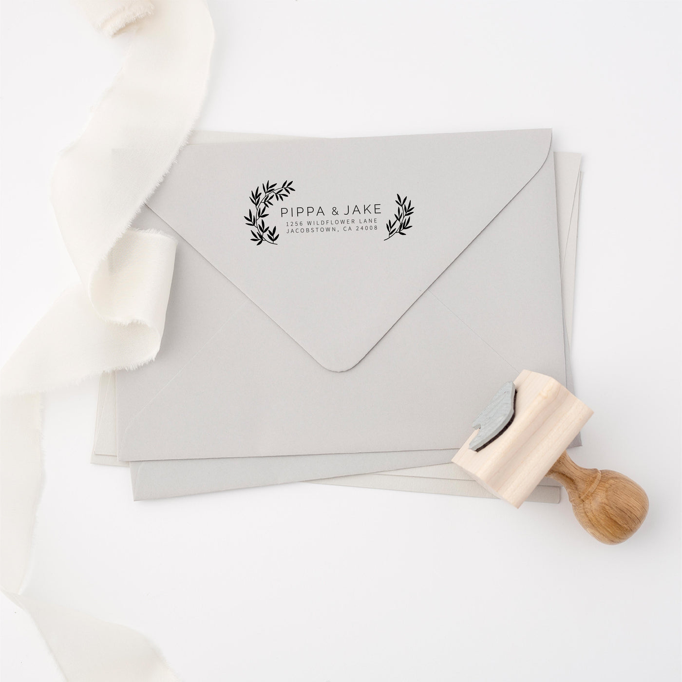Valerie Classic Botanical Return Address Rubber Stamp | Personalised Rubber Stamp with Wooden Handle for Fine Art Wedding Stationery Invitation Envelope | Heirloom Seals