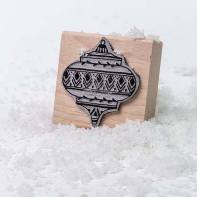 Vintage inspired Christmas bauble wooden rubber stamp in the snow | Heirloom Seals